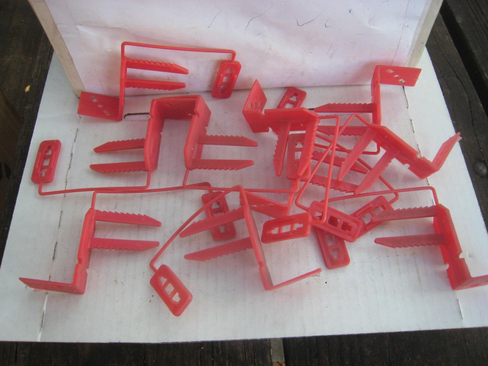 10 yes 10 Arlington CS6– 14/2 To 10/2 – Plastic Cable Support **Free Shipping**