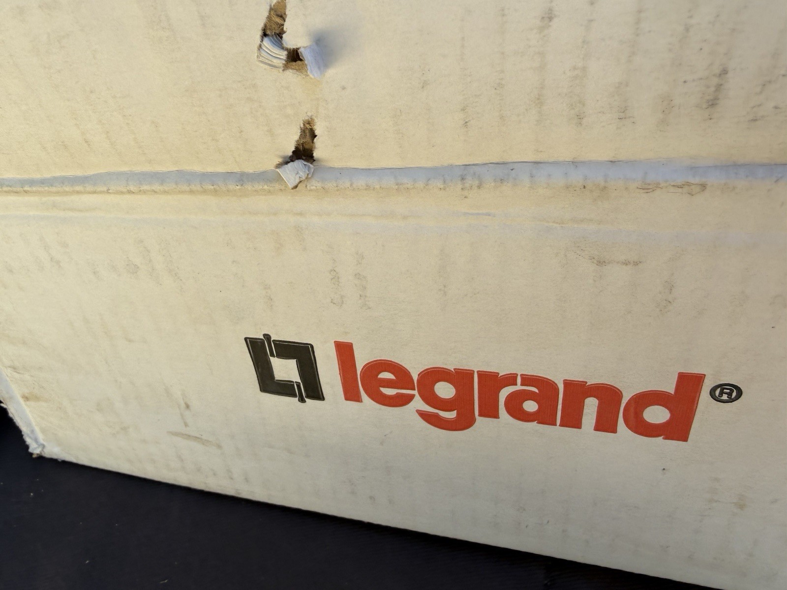 Legrand EFSB4 Evolution Series 4-Gang Rectangular Flat Screen Wall Box White