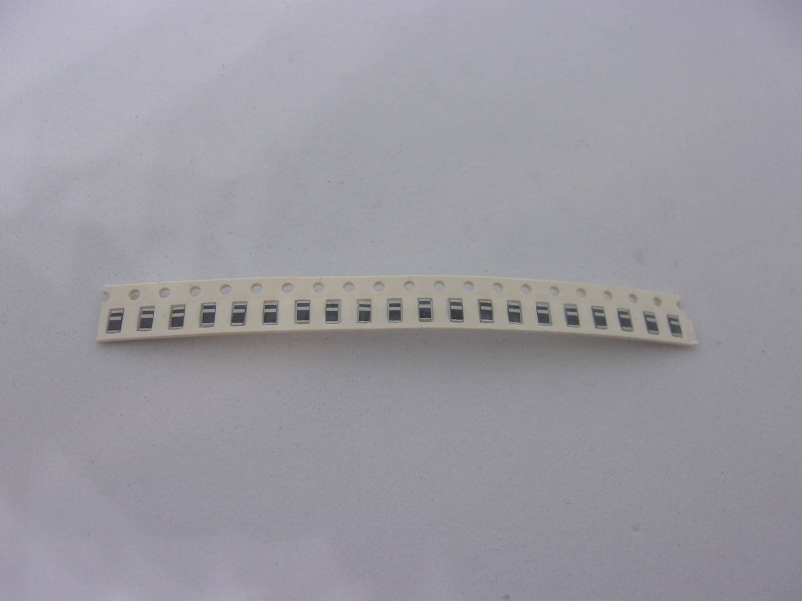 20 Pcs Pack Lot CD4148WP SMD Small Switch Diode Resistor Type 1N4148 1206 4148