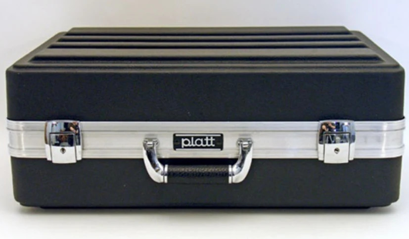 2007 – PLATT LUGGAGE – MEDIUM-DUTY ABS CASE – Interior Dimensions (L x W x D): 2