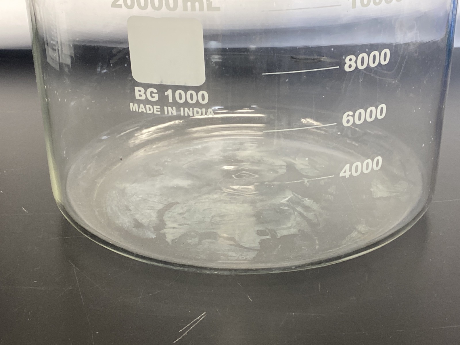 Used UNITED Glass 20000mL 20L Graduated Low Form Laboratory Beaker BG-1000 B