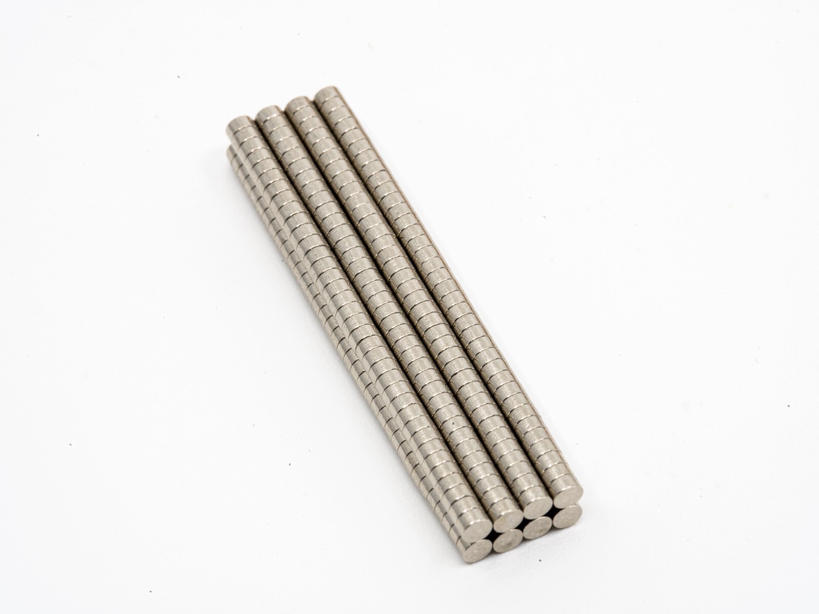 2mm x 1mm 5/64″x1/32″ N52 Strong Rare Earth Neodymium Small Magnet Disc