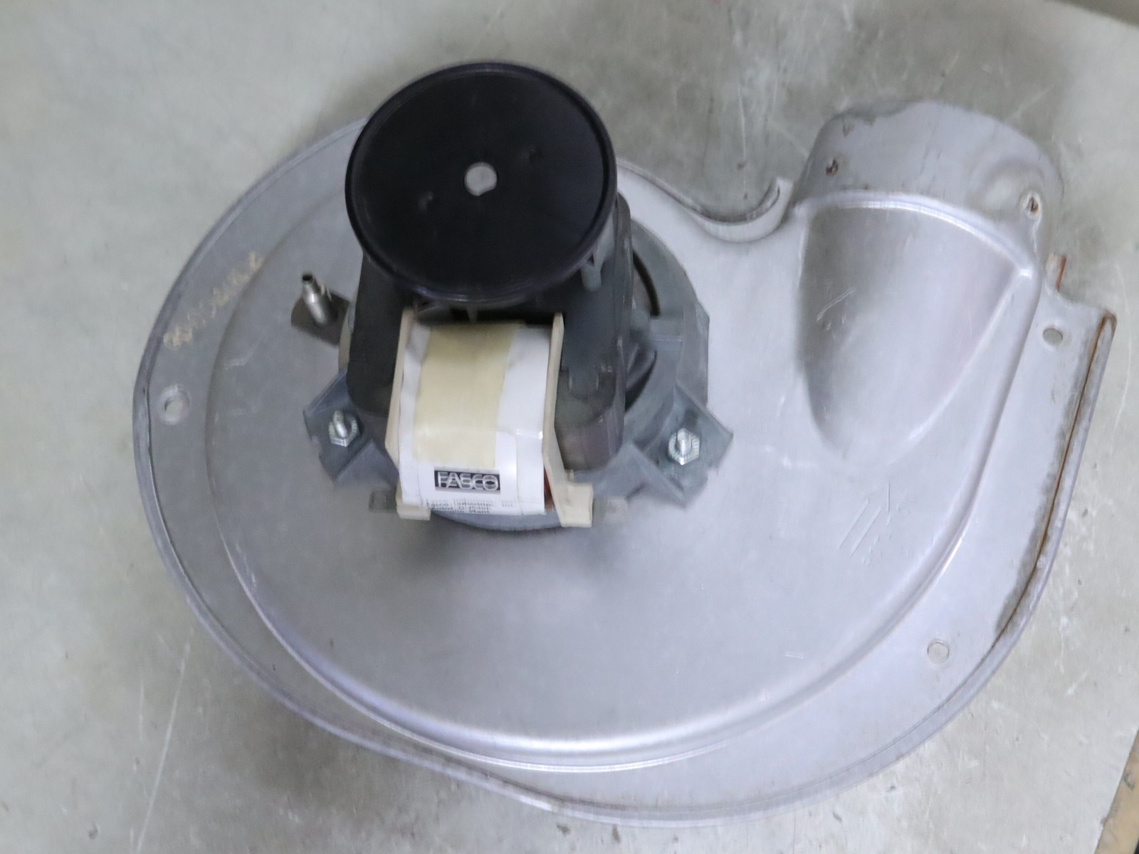 FASCO 7002-2633 Furnace Draft Inducer Blower Motor Assembly 1010975