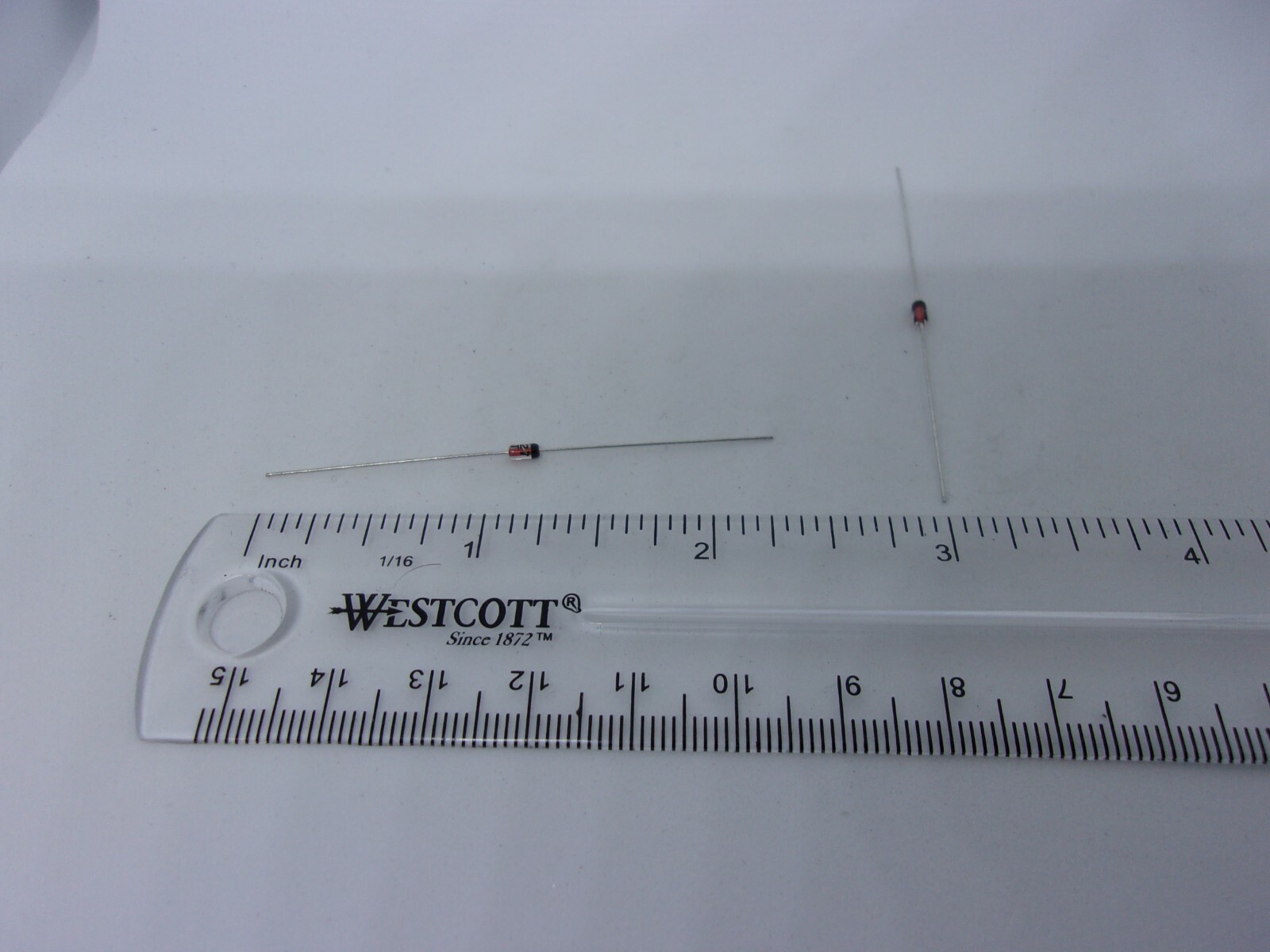 20 Pcs Pack Lot Silicon Planar Zener Diodes 1/2W 0.5W DO-35 Package DIP – 10V