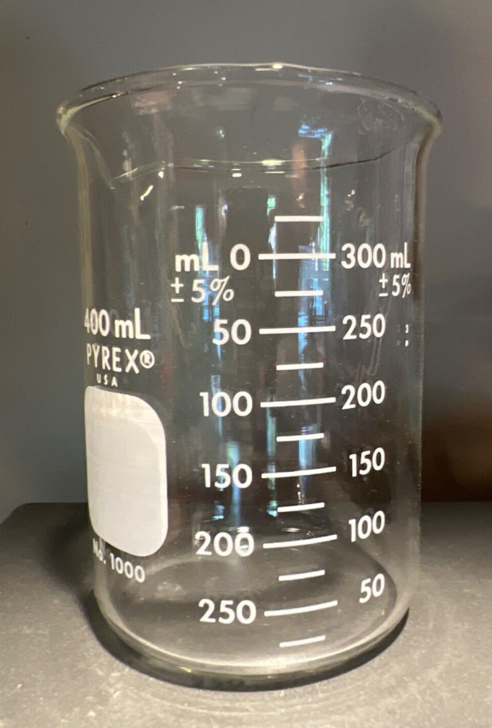 (1) Pyrex Beaker 400mL Laboratory Glassware +/-5% Accuracy No. 1000