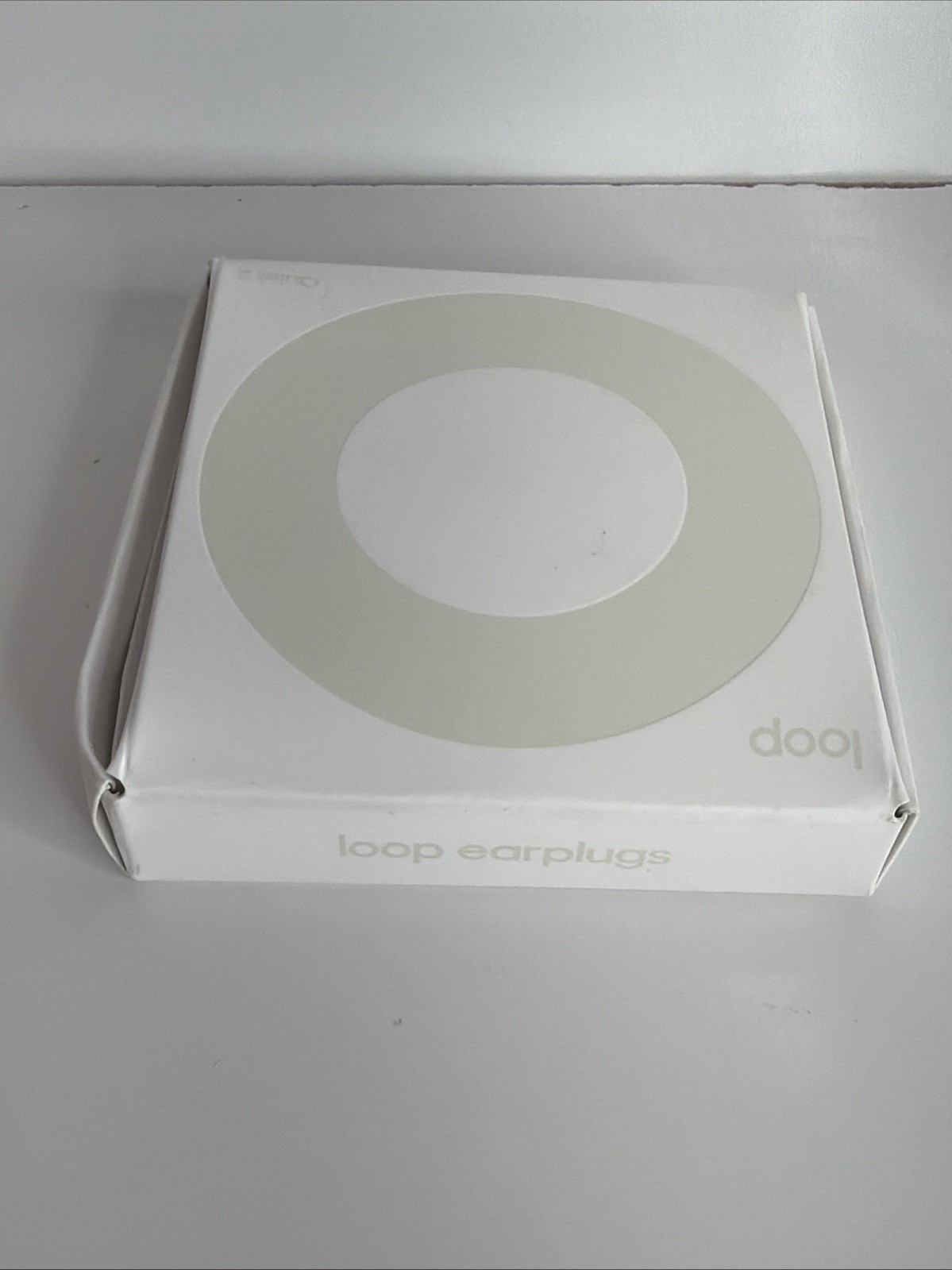Loop Quiet Ear Plugs for Noise Reduction 14 Rating WHITE New Open Box