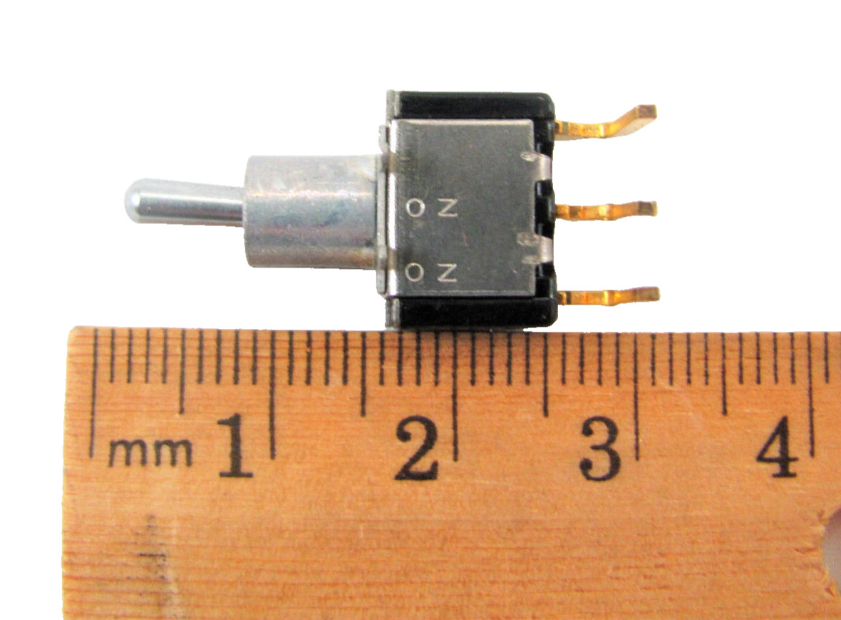 (25x) SPDT Momentary (ON)-NONE-ON Toggle Switch Right Angle PC Term – 0.4VA Max