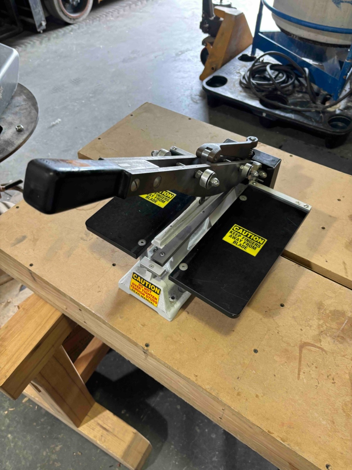 JDC Precision Sample Cutter – Model 1-10 – Excellent Condition