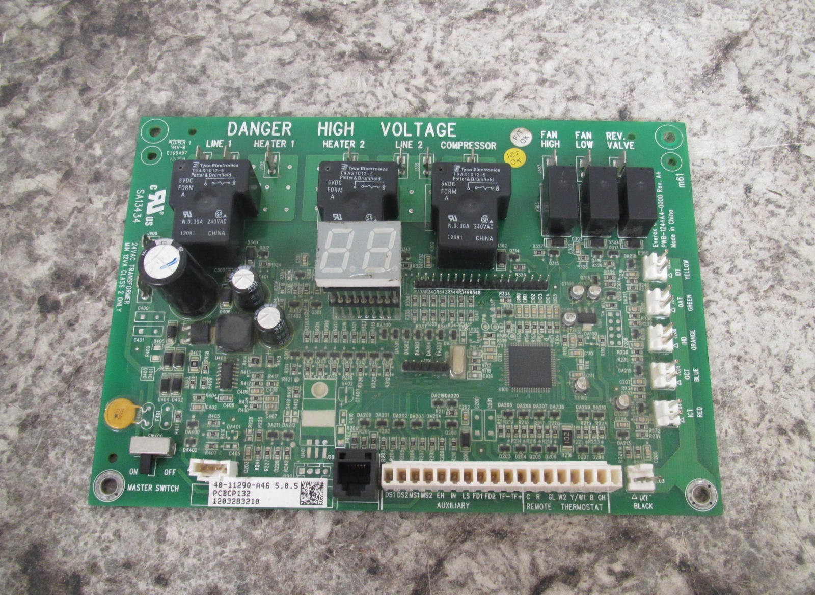 Amana PCBCP132 / RSKP0014 PTAC Control Circuit Board Used Free Shipping