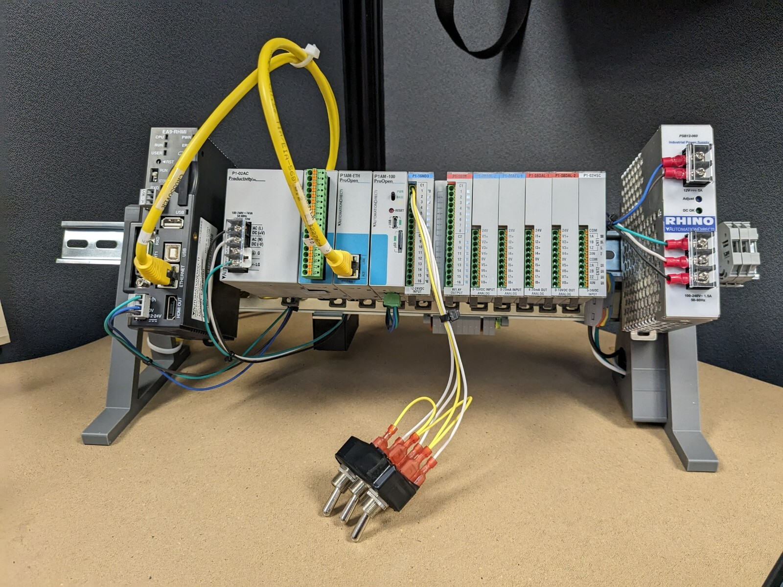 PLC Trainer DIN Rail Stand: Allen-Bradley/Siemens/Omron/Mitsubishi/Schneider/ABB