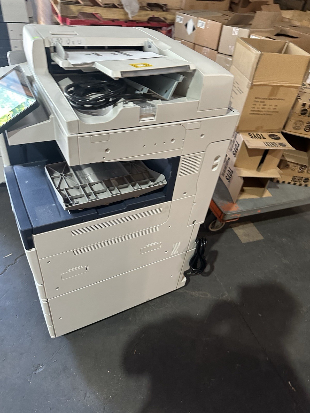 Xerox AltaLink C8030 Laser Color Printer Copier Scan Duplex 30PPM 12×18 170k