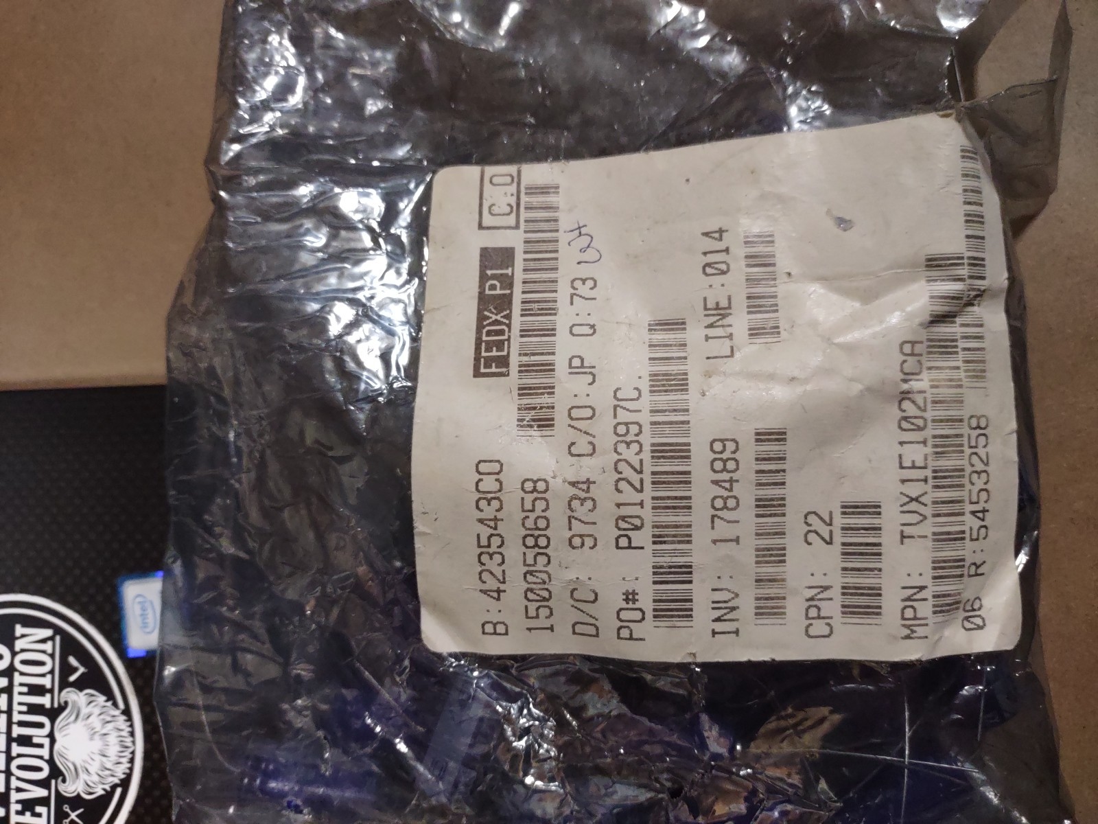 Bundle of 42 Nichicon TVX1E102MCA N9734 1000hF25V capacitors