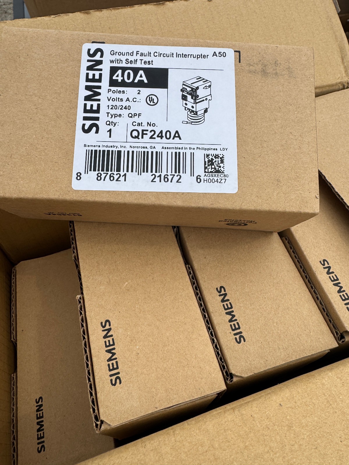 Siemens QF240A Ground Fault GFCI Circuit Interrupter 2P 40A 120/240V New in Box
