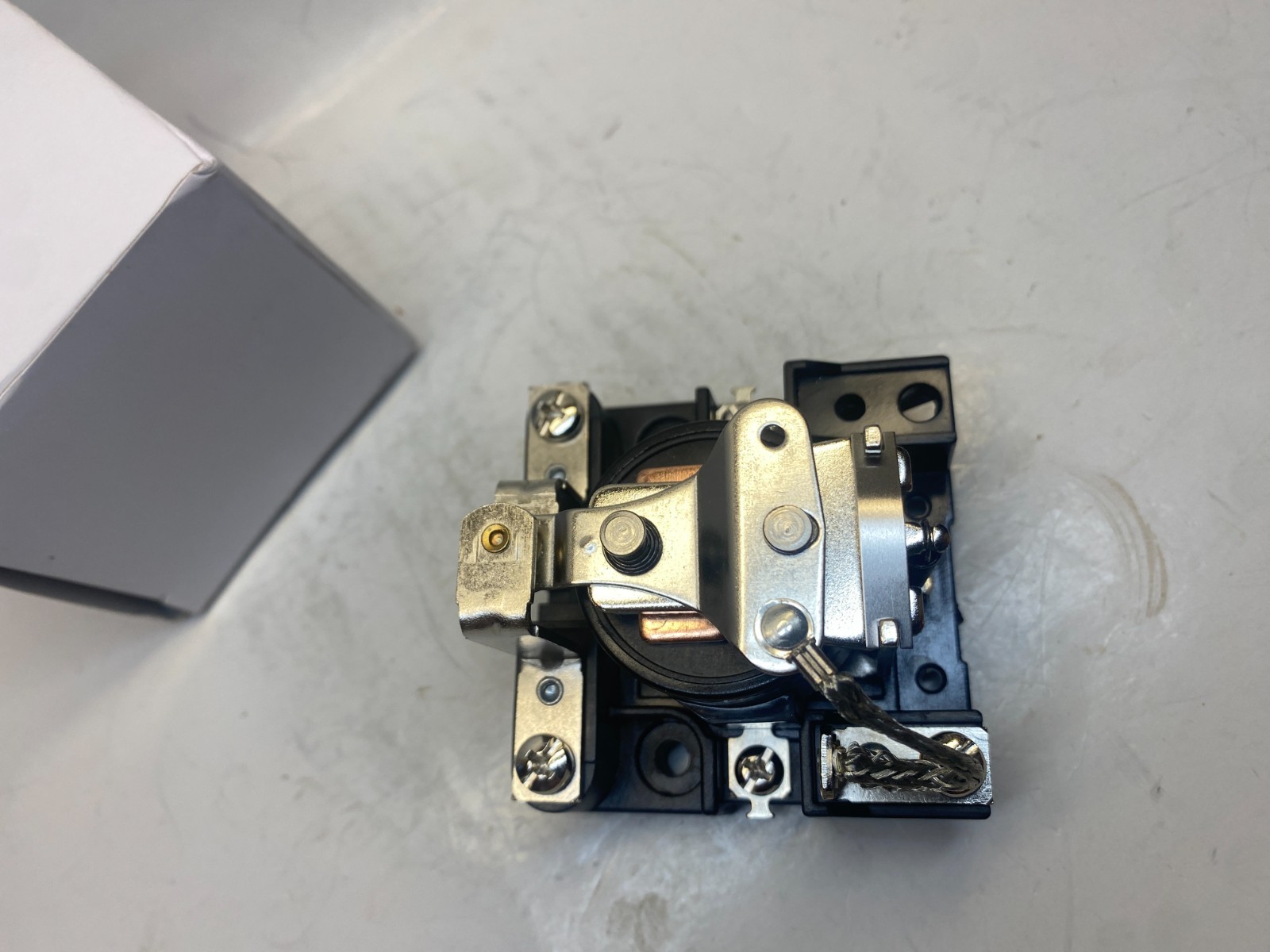 DAYTON 40A 120 VAC Coil SPDT Open Power Relay – 5 Terminal – Surface Mount