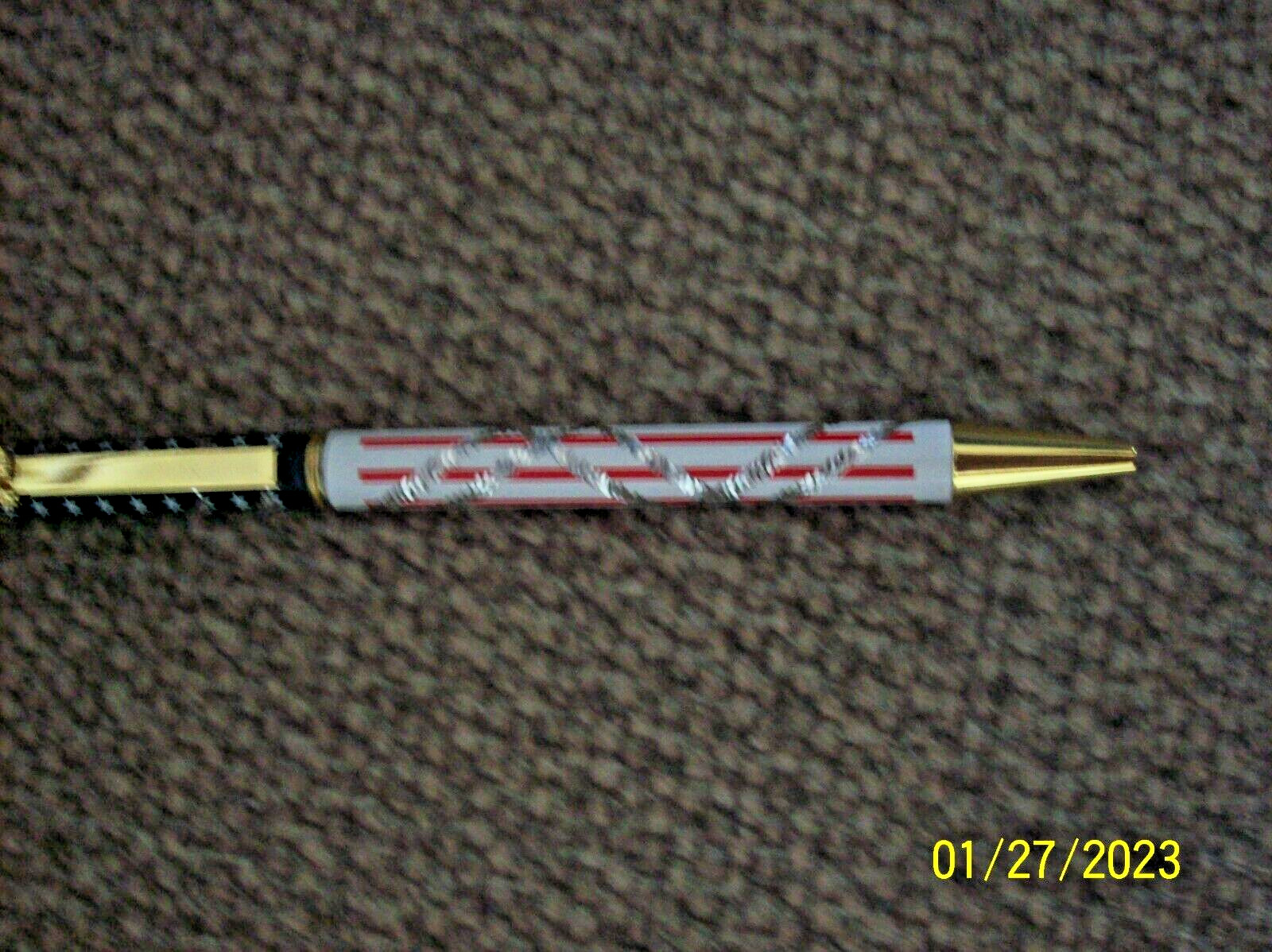 New, 2 Unbranded USA Flag Ball Point Pen with Eagle Clip