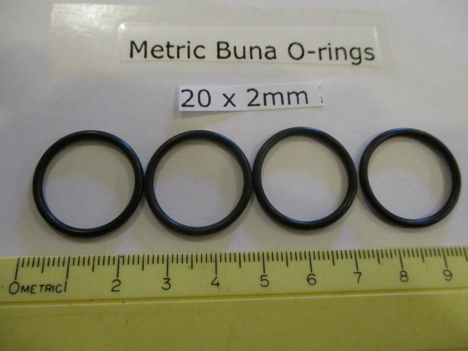 20mm ID x 24mm OD x 2mm thick O-ring. Buna-70. Quan 4.