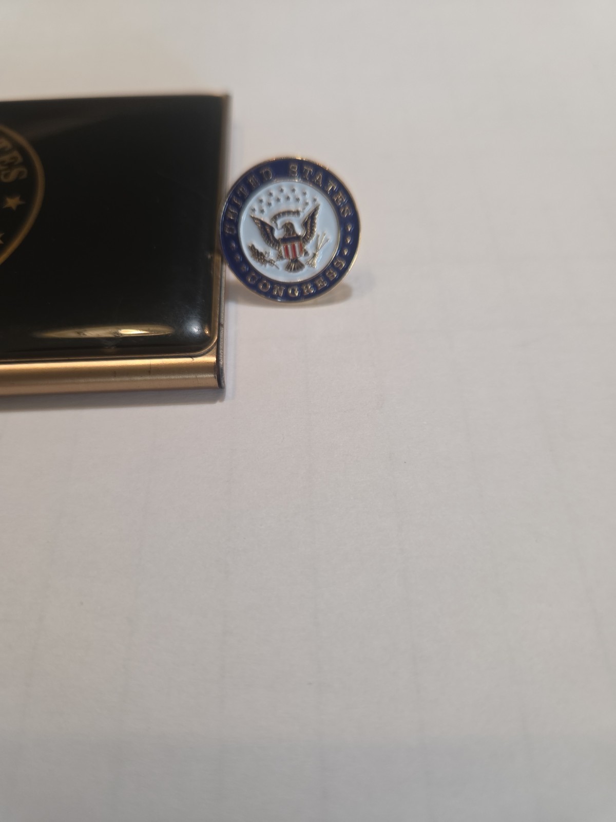 US COGRESS W/PRESIDENTS SEAL ON FRONT BUSINESS CARD CASE & Pin