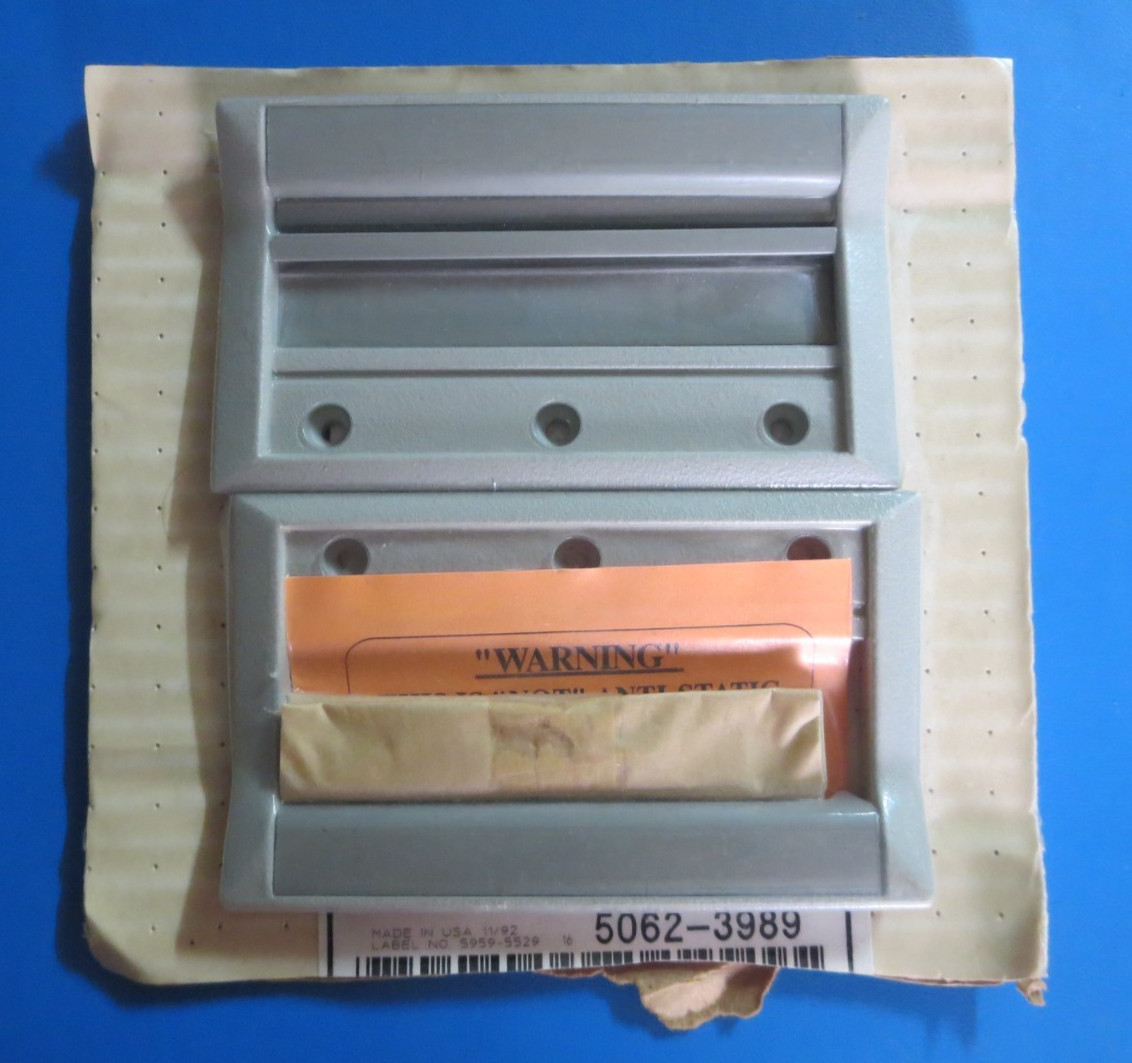 Keysight Agilent HP 5062-3989 Front Handle Kit – 3U, 132.6mm/5.25in NOS