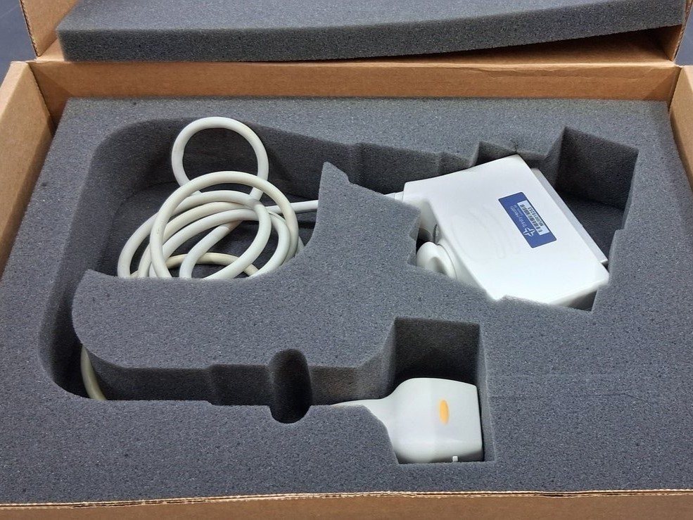 TOSHIBA PLT-604AT LINEAR ARRAY ULTRASOUND TRANSDUCER PROBE 30 DAYS WARRANTY**