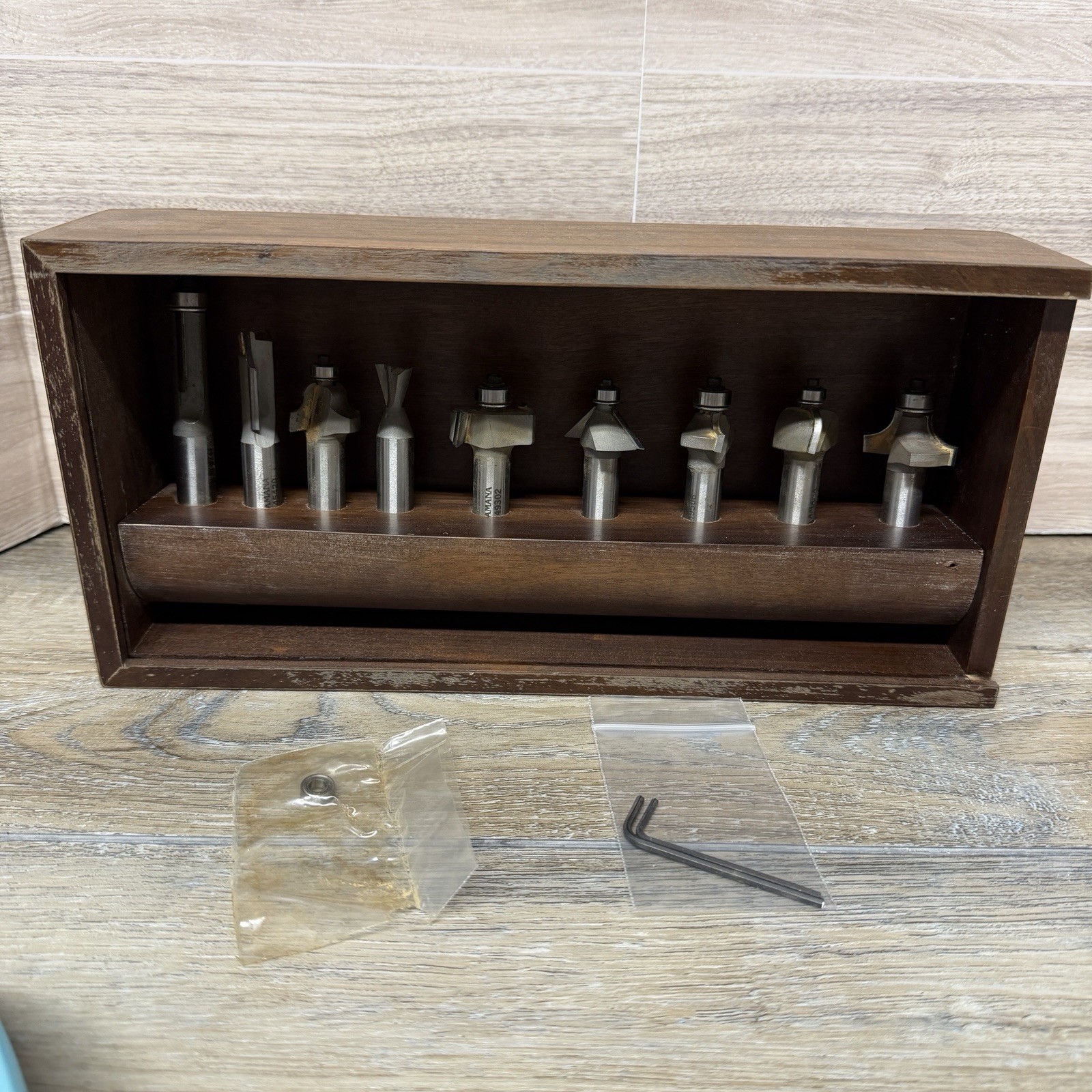 Amana Tool AMS-211 11-piece Carbide-tipped Router Bit Set GPC