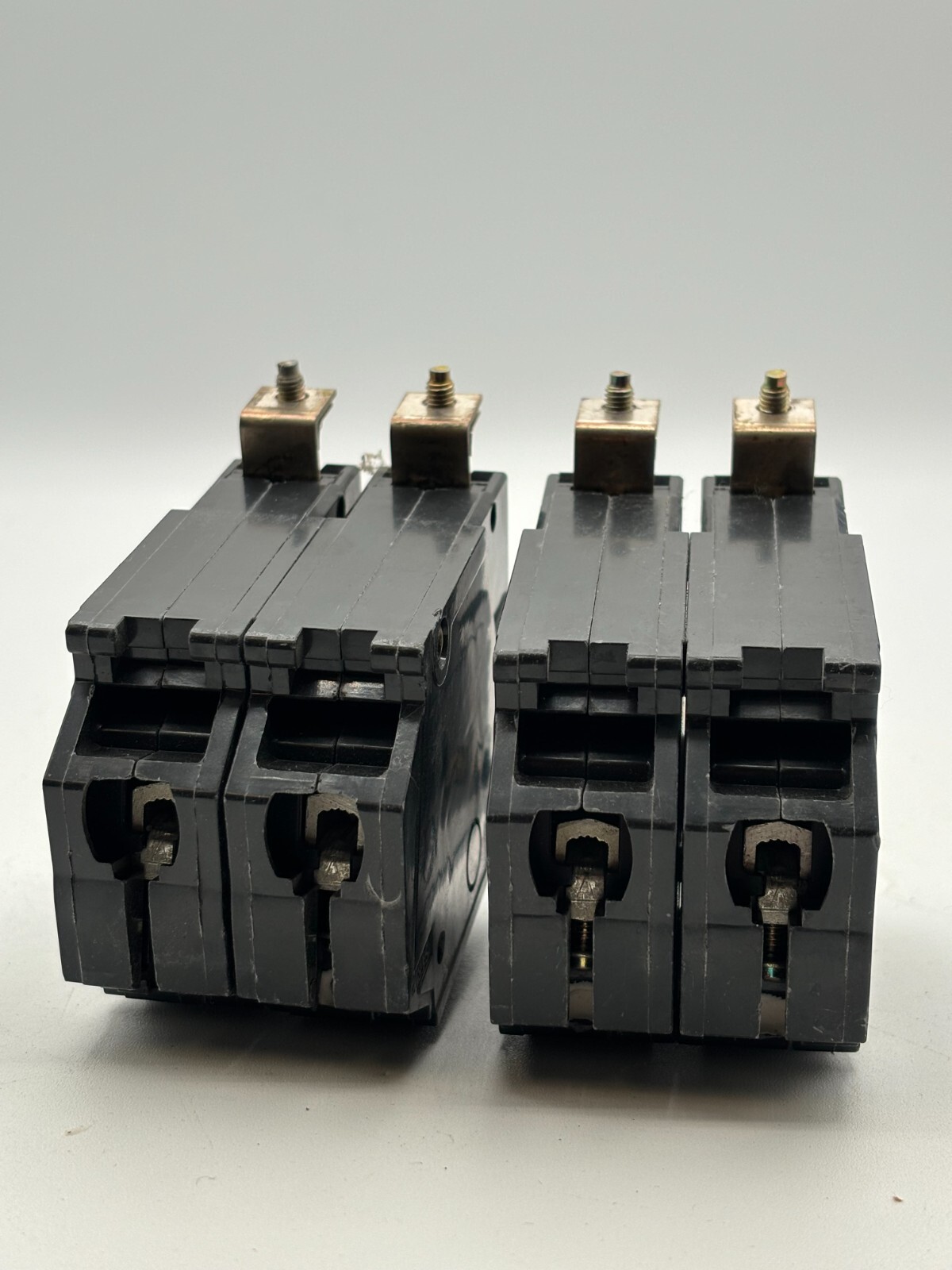 GE RT-660, 20 & 25 Amp, 2-Pole Units, Type THQB Circuit Breaker BUNDLE of 4