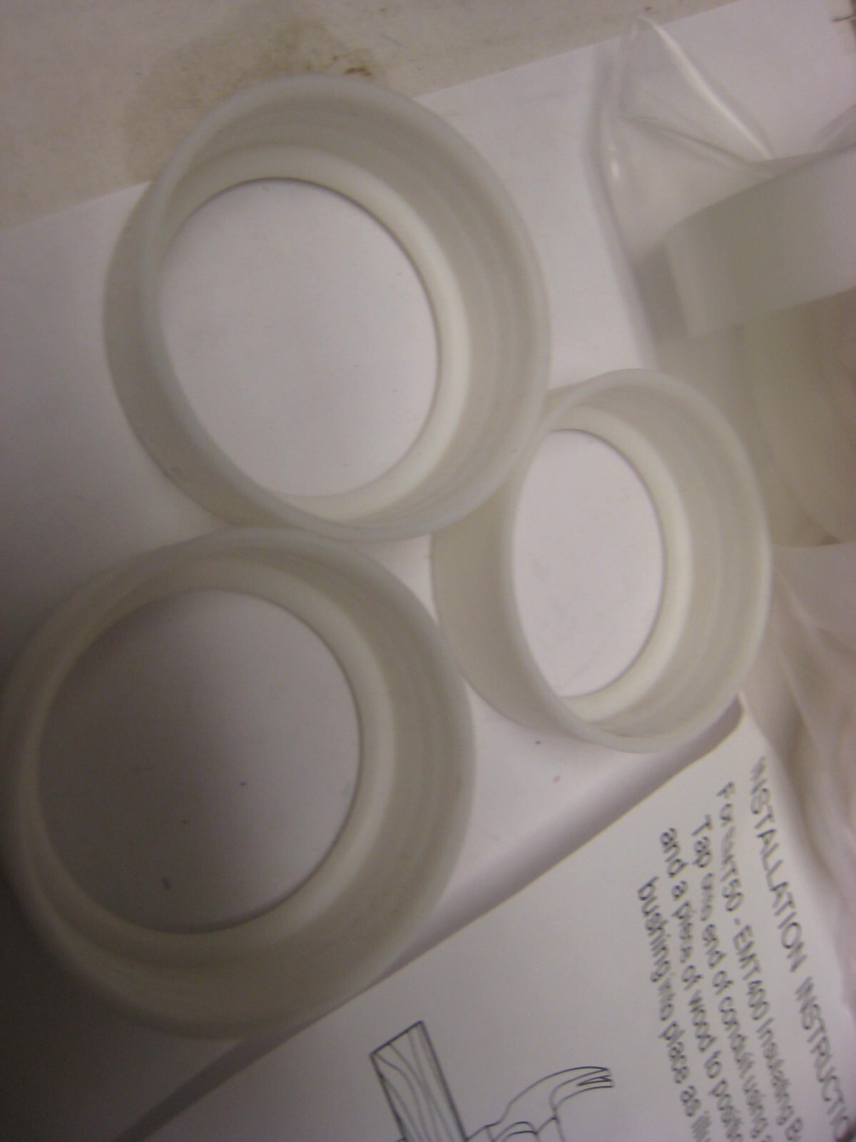 Lot of 20 yes 20 Arlington EMT150 Insulating Bushing 1 1/2in