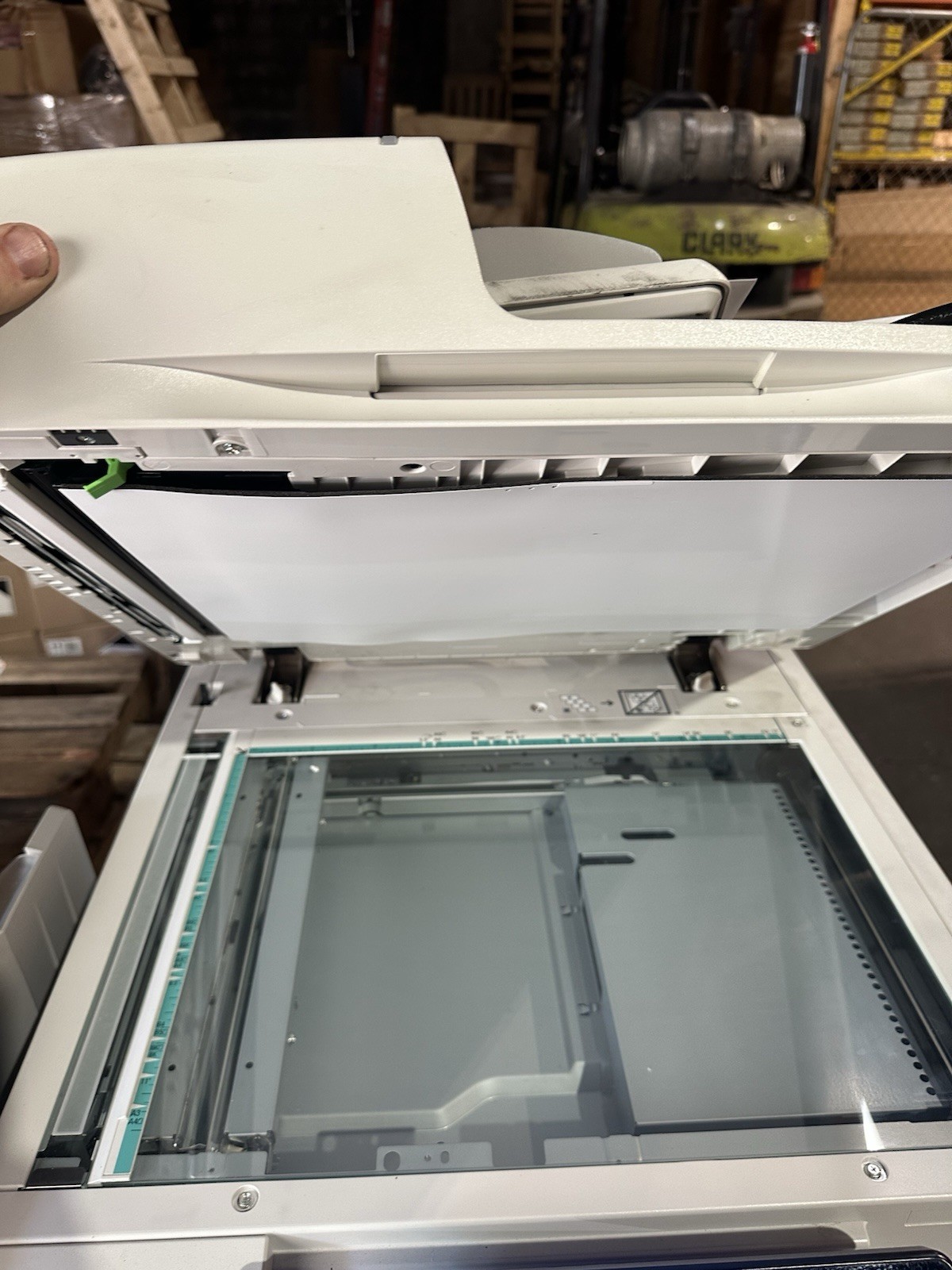 Xerox AltaLink C8030 Laser Color Printer Copier Scan Duplex 30PPM 12×18 170k