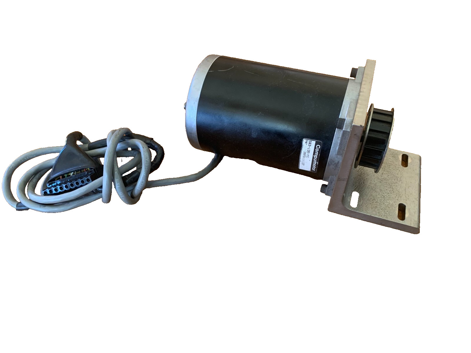 Compumotor Servo Stepper Motor S83-136-MO – FREE Returns Accepted