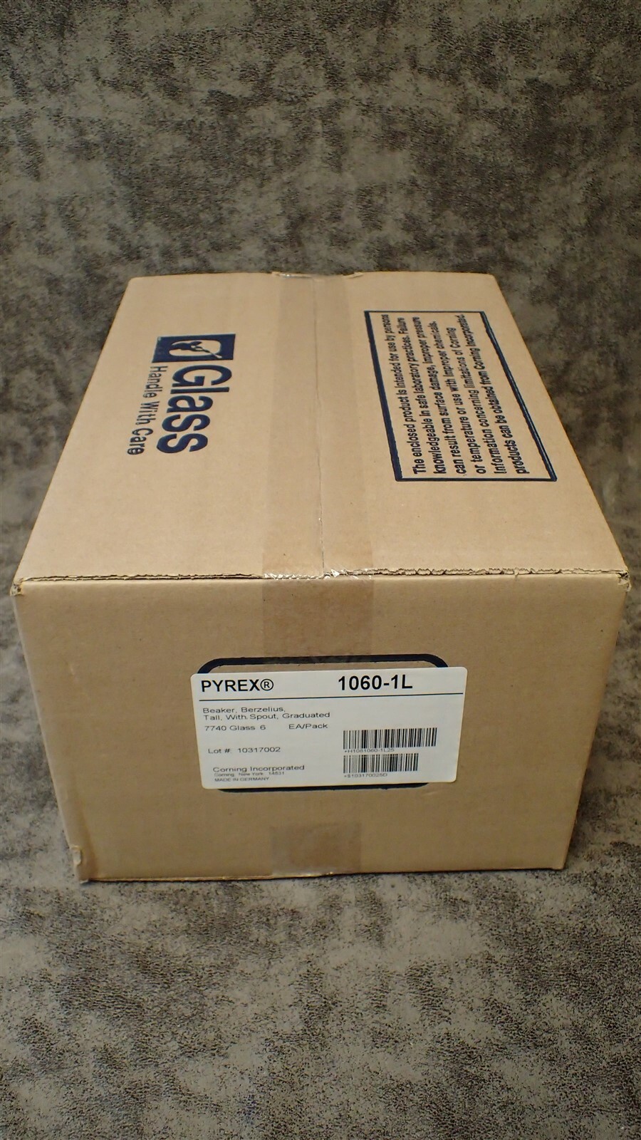 (Box of 6) 1060-1L PYREX 1000mL Berzelius Beakers Tall Form w/Spout, Graduated