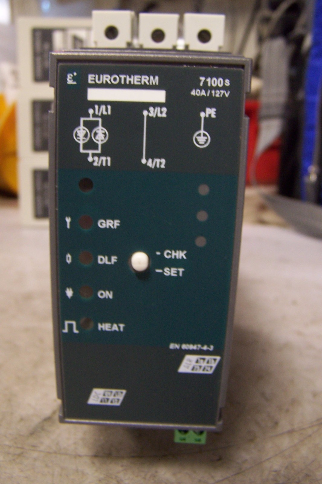 NEW EUROTHERM 7100S SINGLE PHASE SOLID STATE CONTACTOR 40A/127V/NONE/XXX/MSFU