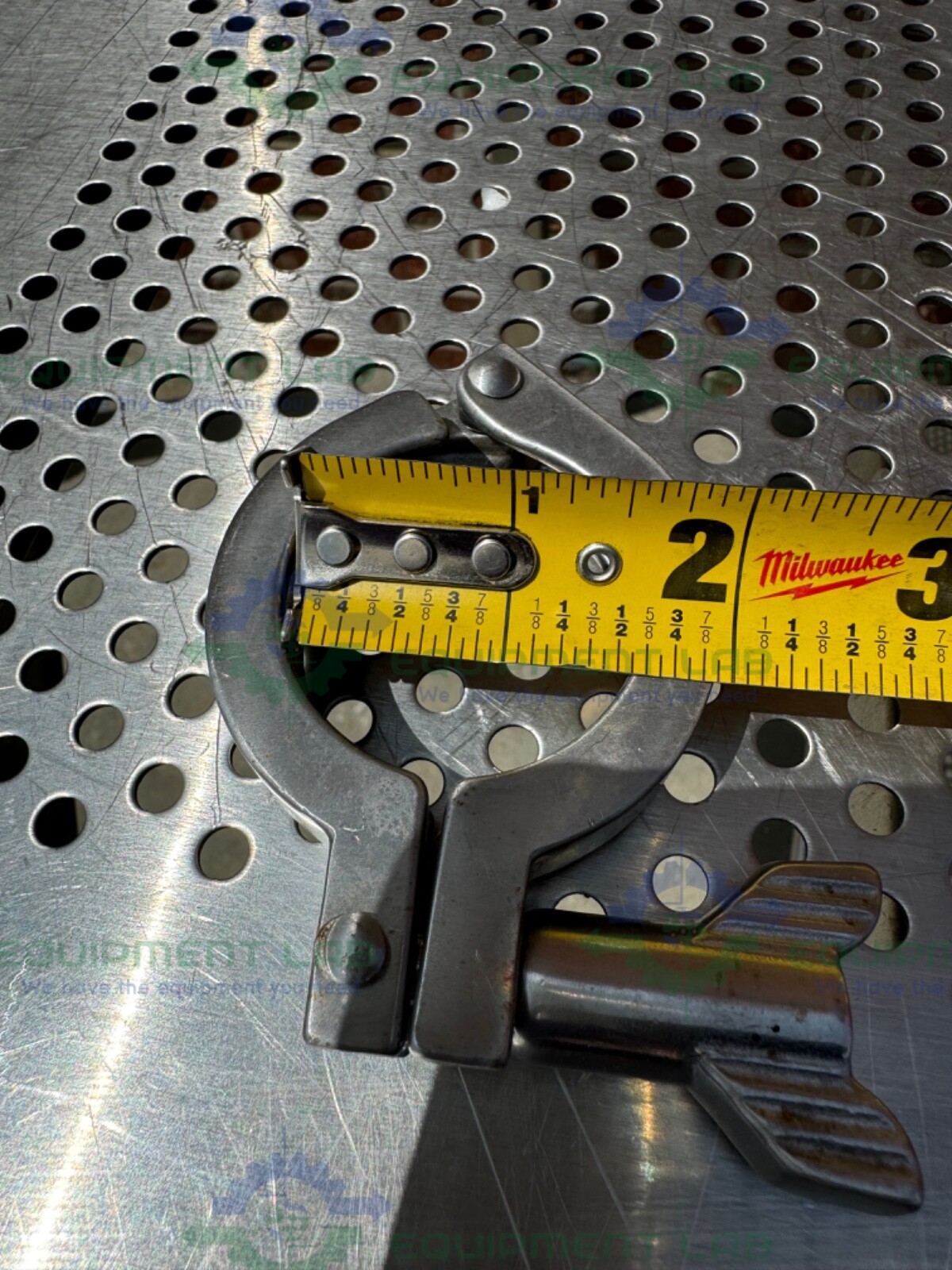 Lot of 50 – Unbranded Stainless Steel Clamp for 1 1/2 ” Tri Clamp