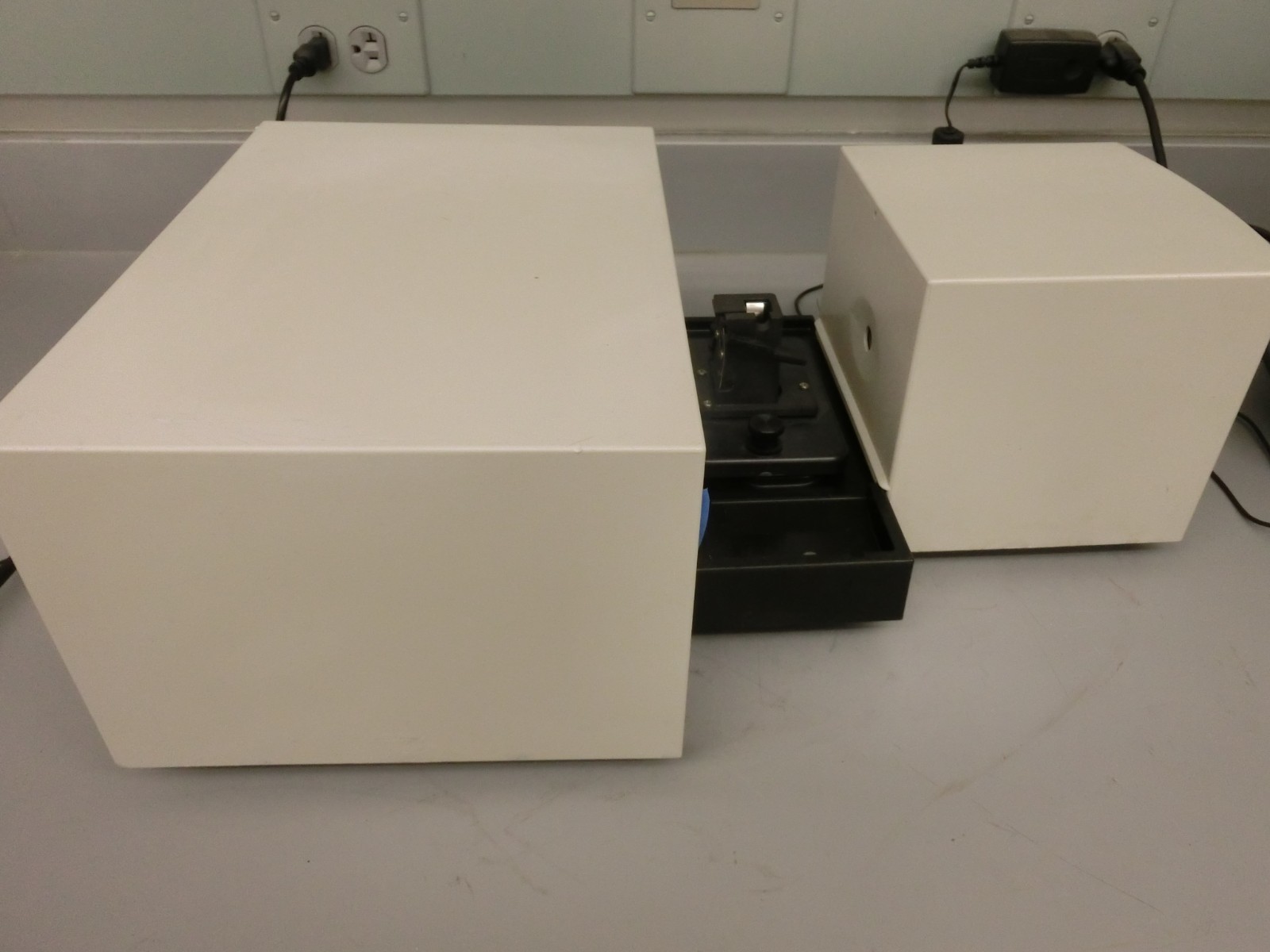 Agilent HP 8453 UV-Vis Spectrophotometer G1103A Working 30 days warranty