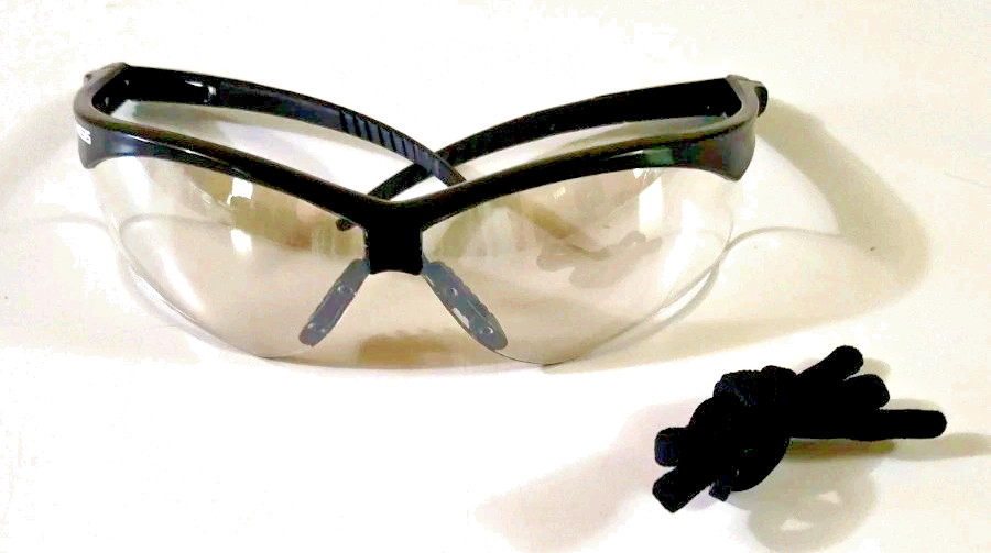 Kleenguard Indoor/Outdoor Safety Glasses Scratch-Resistant Wraparound ANSI Z87.1