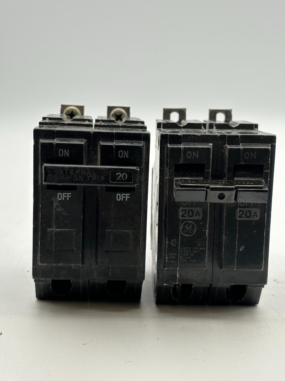 GE RT-660, 20 & 25 Amp, 2-Pole Units, Type THQB Circuit Breaker BUNDLE of 4