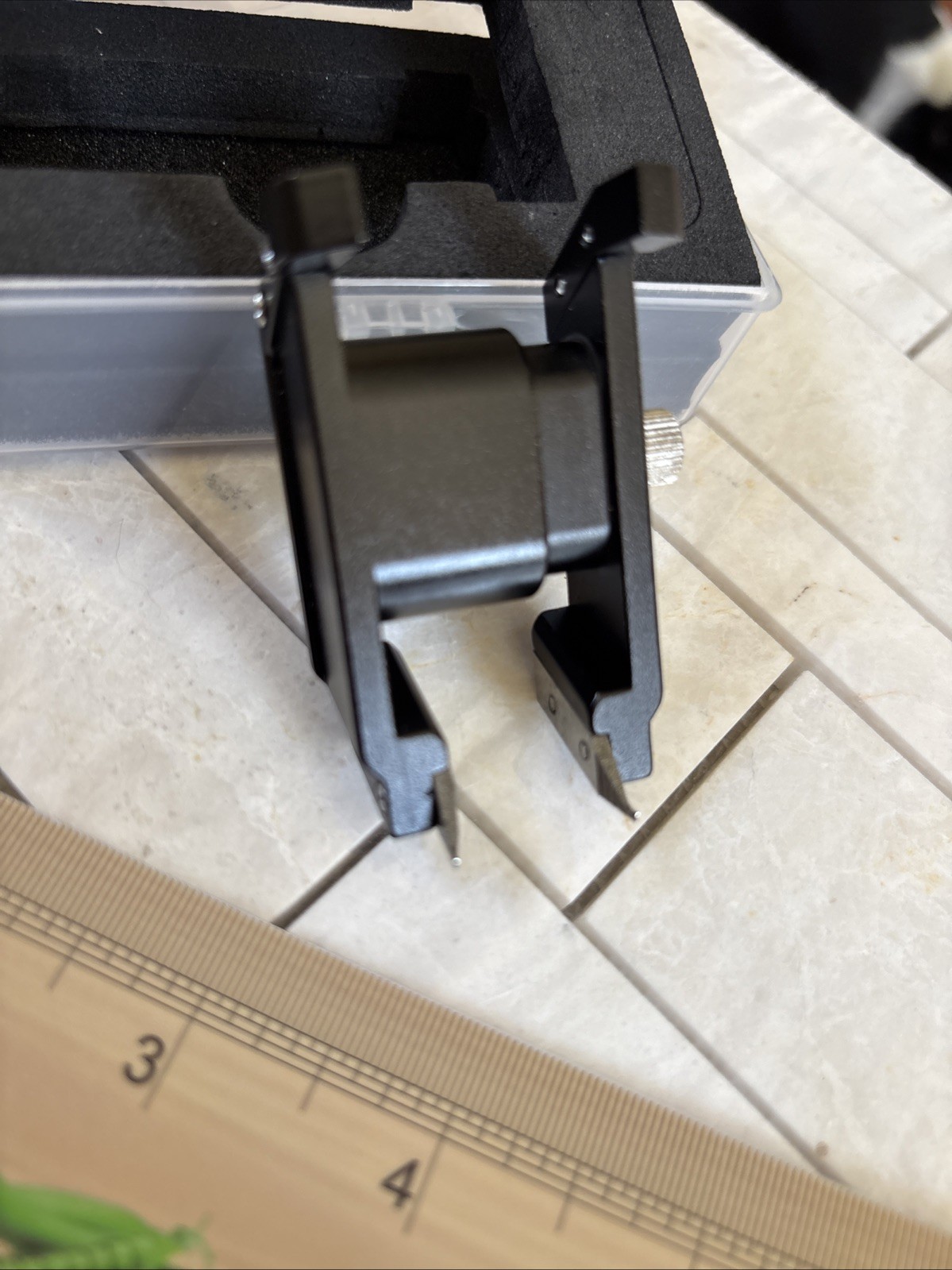 Precision 4-Jaw Self-Centering Adju Fixture, 15–25 mm Range manufacturer unknown