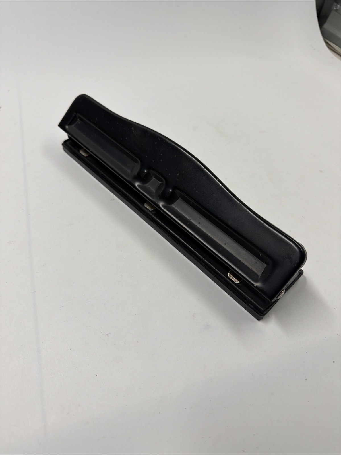 Unbranded/Generic 3-Hole Punch 11.5” Black Tested/Works Adjustable