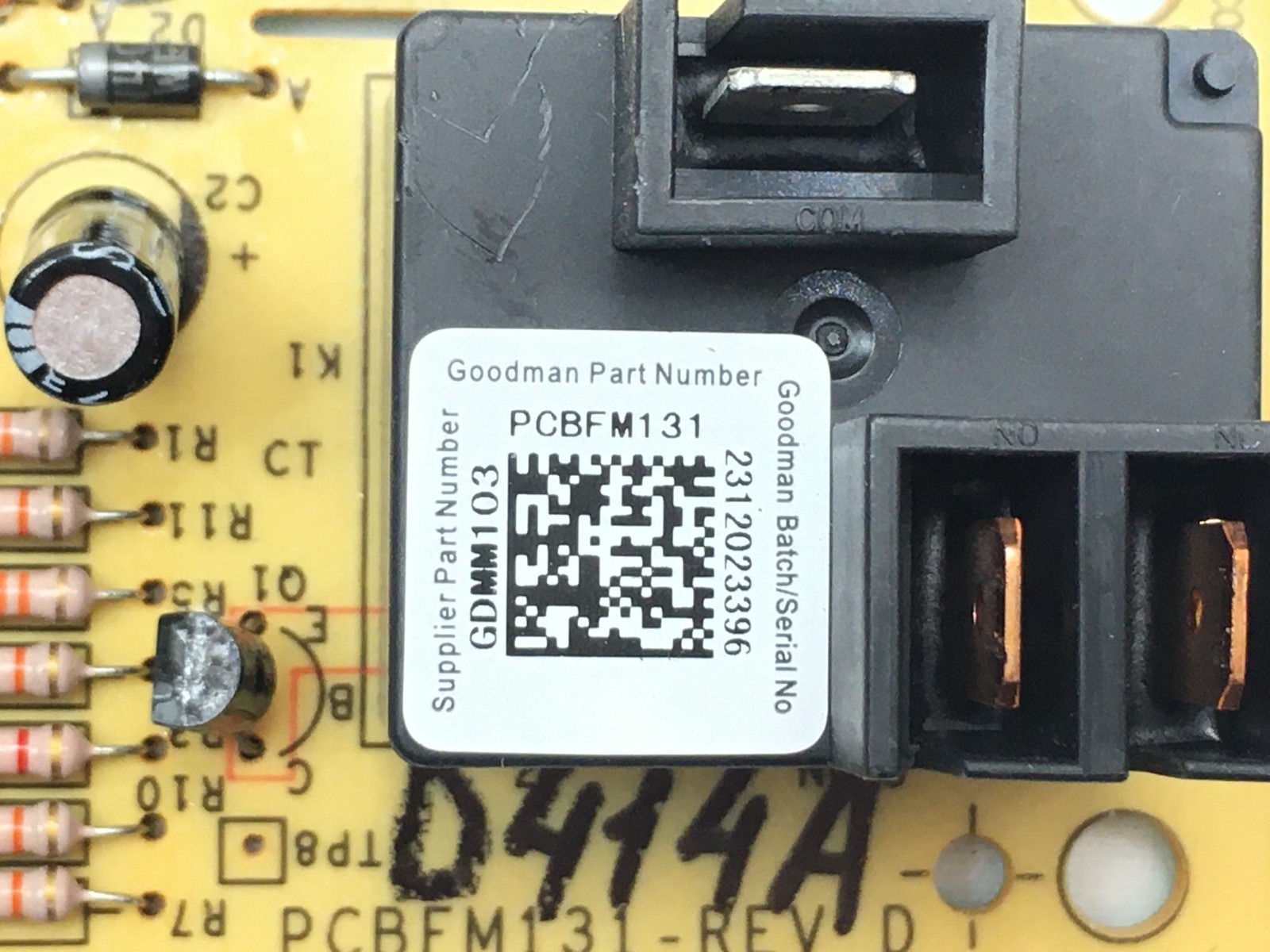 Goodman Amana Blower Control Board PCBFM131 used #D414A